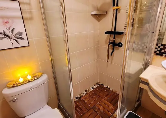 Stunning 10 Steps From Eastwood Mall * Manila